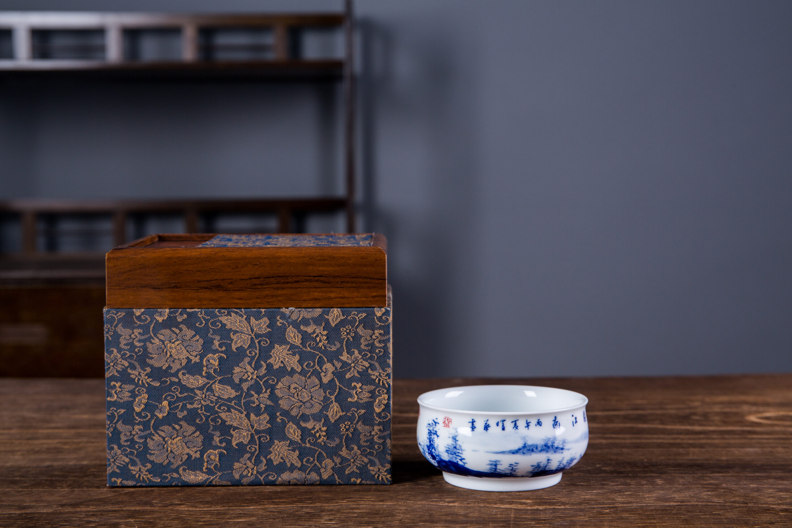Hand-painted Blue and White Jiangnan Landscape Meditation Master Teacup by - Image 2