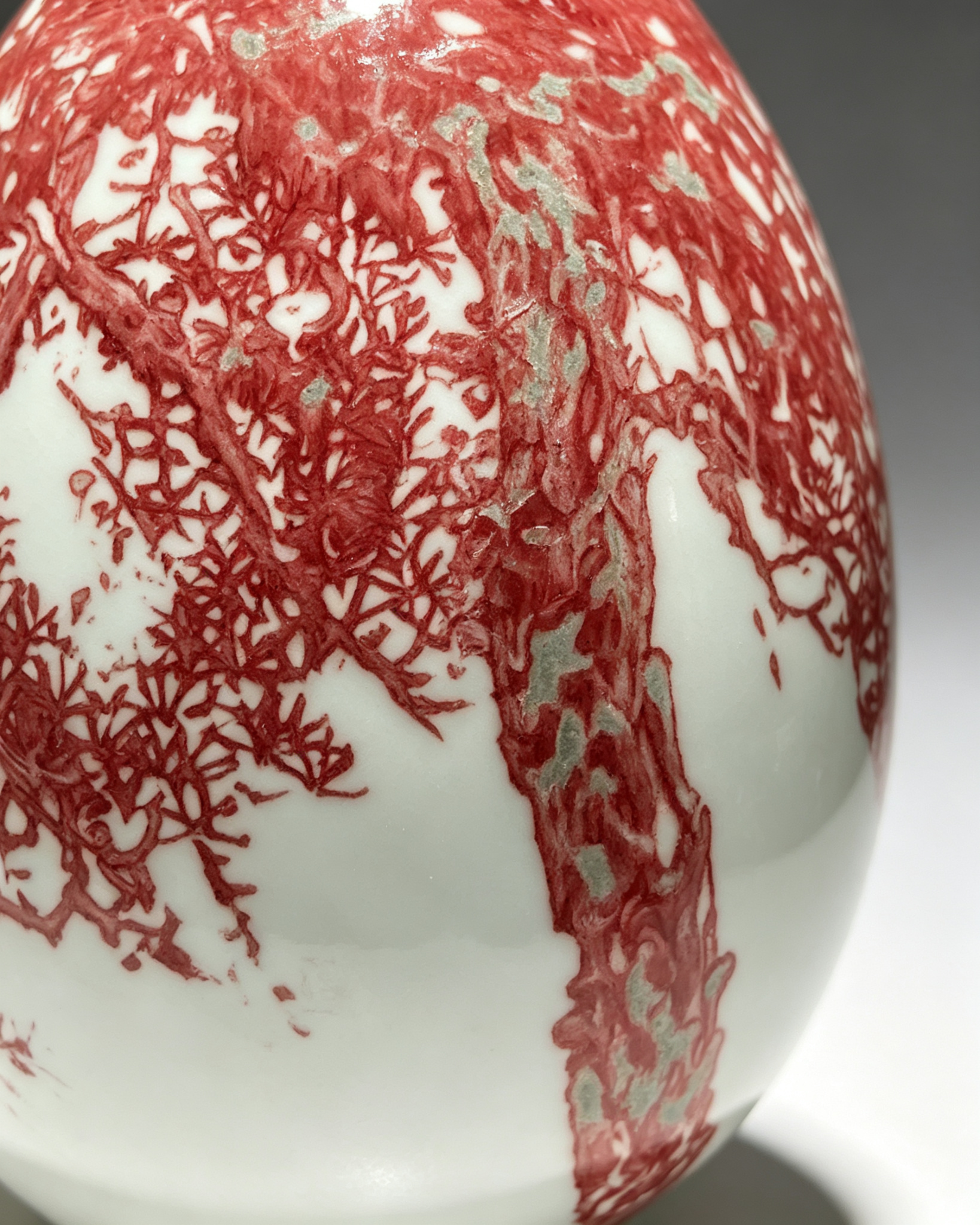 Yang Shuhua · Underglaze‑Red Cypress Porcelain Vase - Image 5