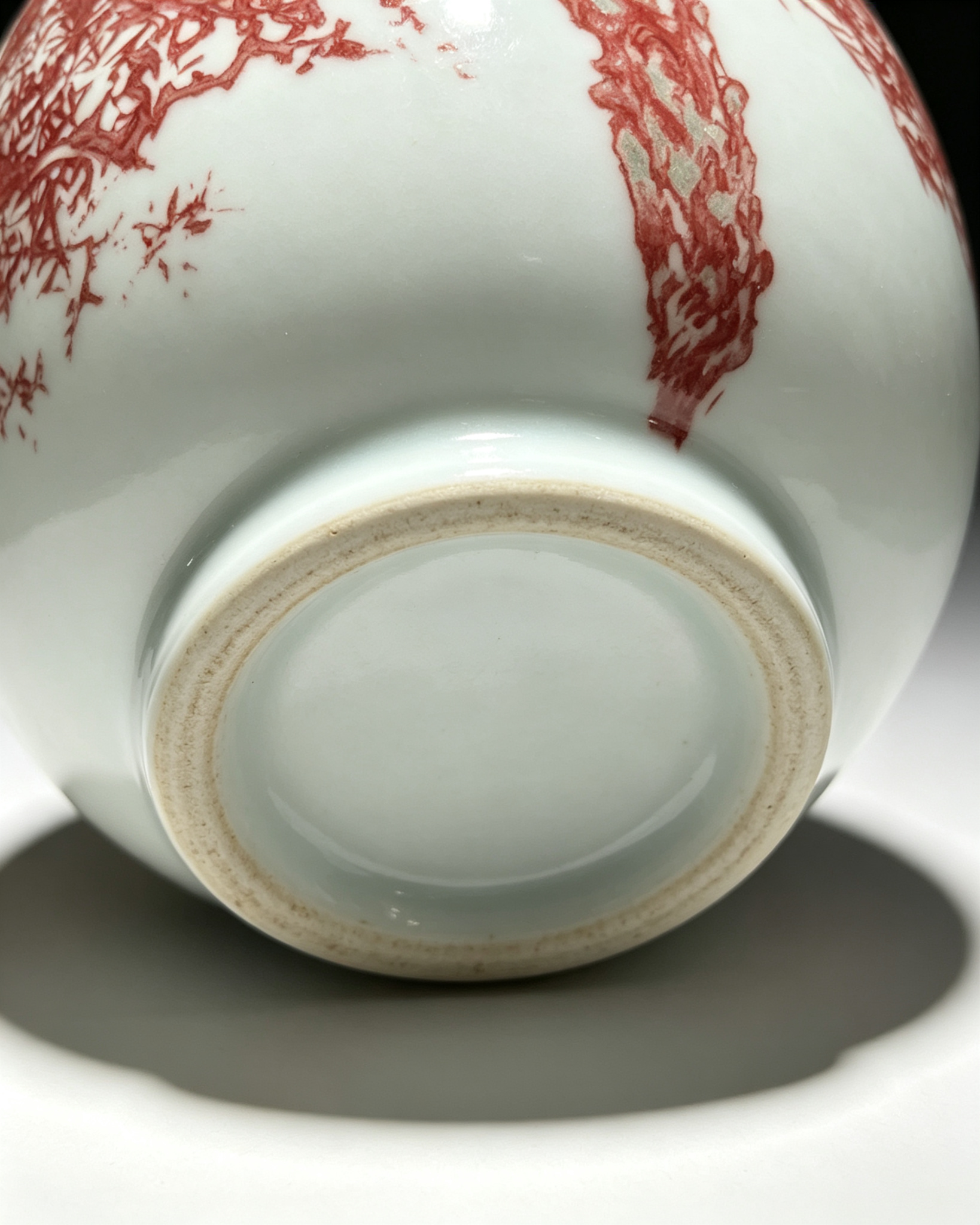 Yang Shuhua · Underglaze‑Red Cypress Porcelain Vase - Image 4